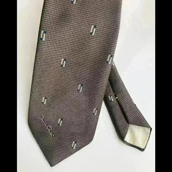 Oscar de la Renta Men’s Tie. - Picture 1 of 6